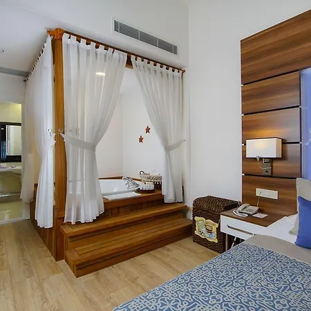 Feriested Limak Atlantis Deluxe 5*